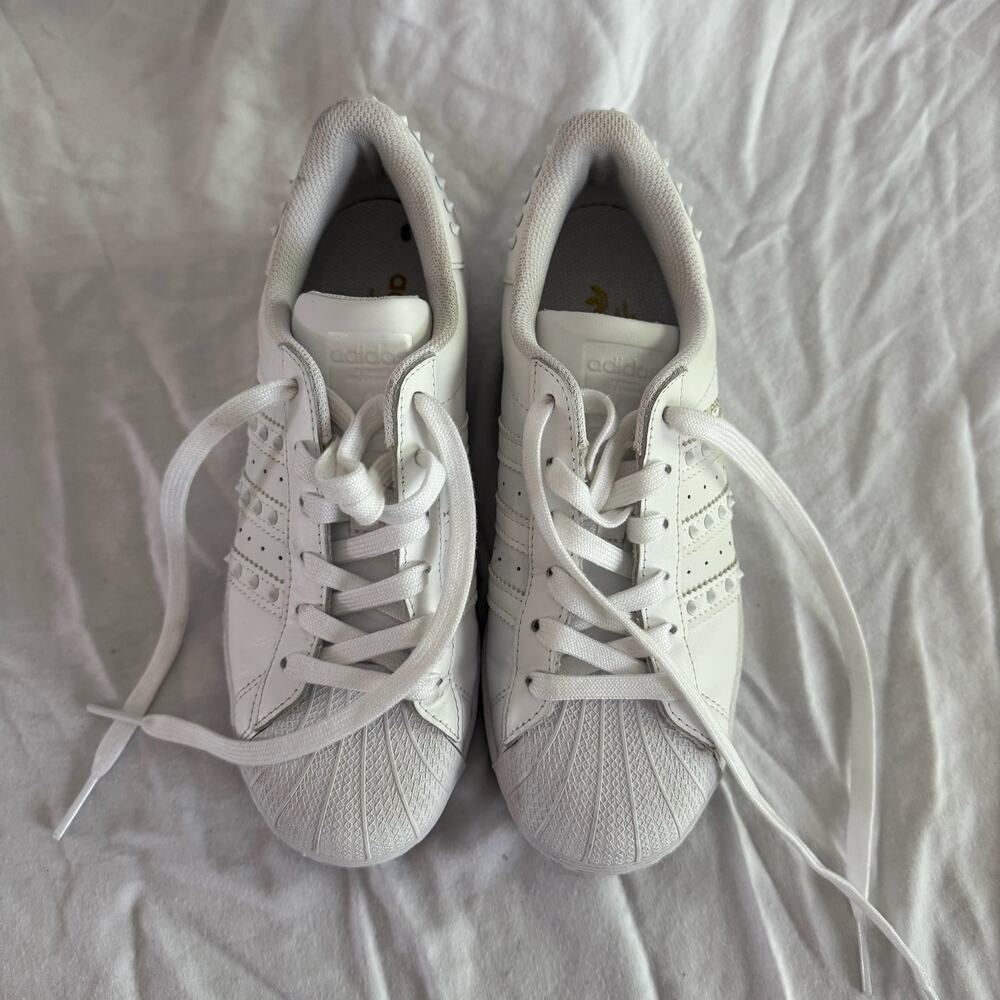 Adidas studded superstar sneakers size 6.5
